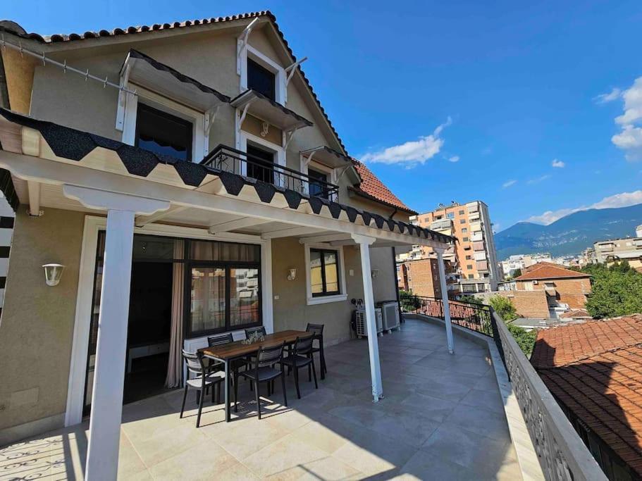 Terrace Flat In Heart Of Tirana Διαμέρισμα Εξωτερικό φωτογραφία